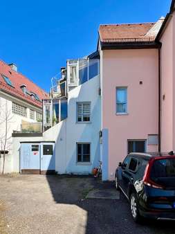 Etagenwohnung in 88400 Biberach mit 210m² kaufen