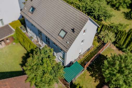Westansicht "von oben" - Doppelhaushälfte in 88471 Laupheim mit 125m² kaufen