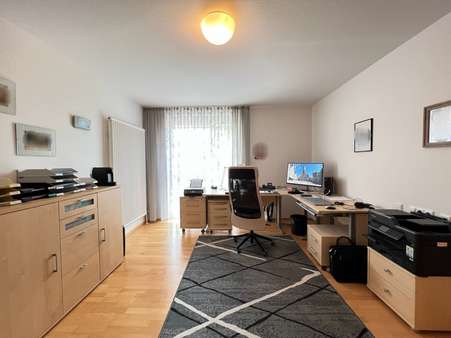 Büro - Erdgeschosswohnung in 88400 Biberach mit 84m² kaufen