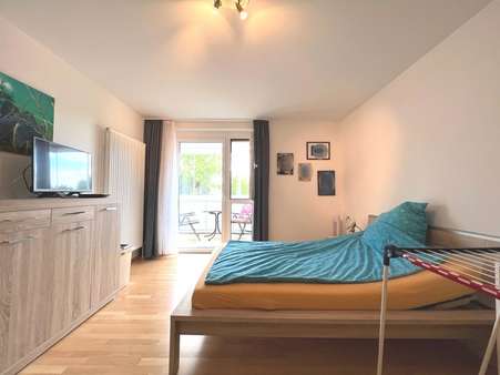 Schlafzimmer - Erdgeschosswohnung in 88400 Biberach mit 84m² kaufen