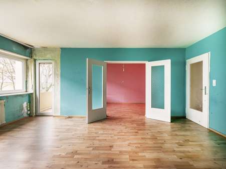 Wohnzimmer Ansicht 1 x - Erdgeschosswohnung in 76227 Karlsruhe / Durlach-Aue mit 95m² kaufen
