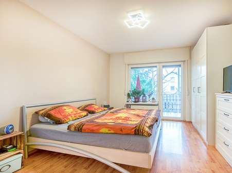Schlafzimmer - Etagenwohnung in 76187 Karlsruhe / Knielingen mit 86m² kaufen
