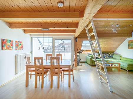 Wohn- und Essbereich - Dachgeschosswohnung in 76661 Philippsburg mit 78m² kaufen