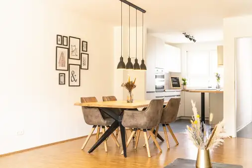 Interessante Gelegenheit! Modernes Neubau-Einfamilienhaus mit Blick ins Grüne!