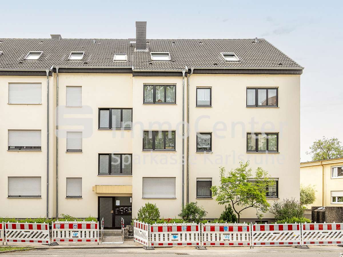 Außenansicht  - Dachgeschosswohnung in 76185 Karlsruhe / Grünwinkel mit 84m² kaufen