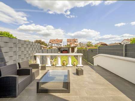 Terrasse - Einfamilienhaus in 76297 Stutensee / Blankenloch mit 176m² kaufen