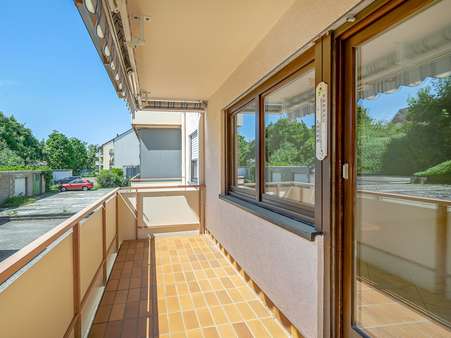 sonniger Balkon - Etagenwohnung in 76187 Karlsruhe mit 76m² kaufen