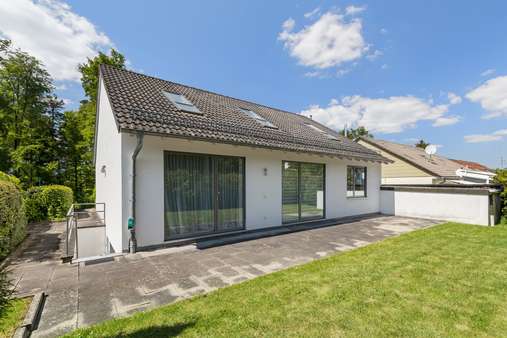 Ansicht Rückseite - Einfamilienhaus in 76337 Waldbronn, Reichenbach mit 166m² kaufen
