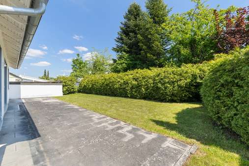 Ansprechender Garten - Einfamilienhaus in 76337 Waldbronn, Reichenbach mit 166m² kaufen