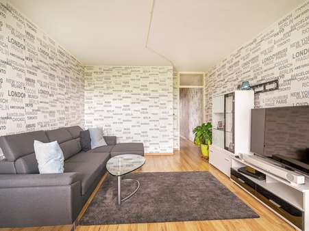 Wohnzimmer Ansicht 2 - Etagenwohnung in 76351 Linkenheim-Hochstetten mit 70m² kaufen
