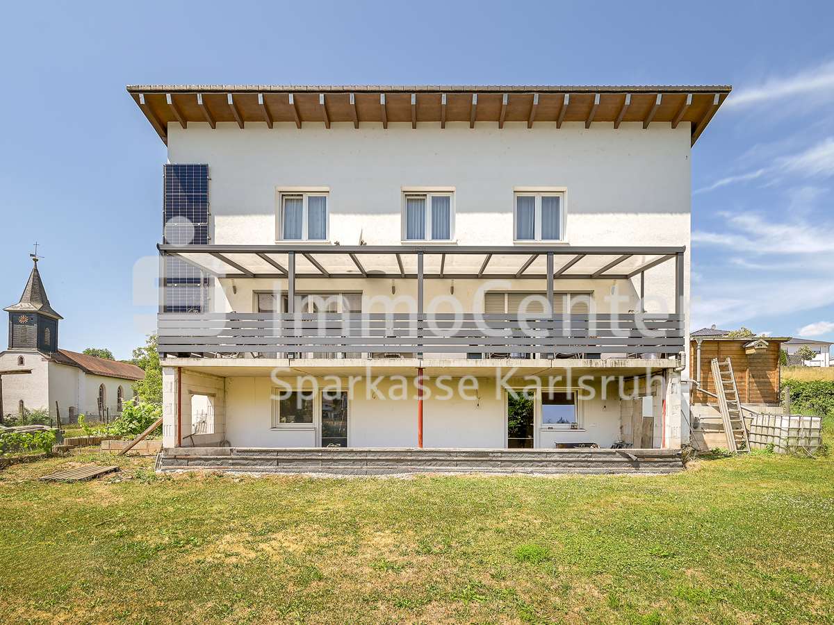Rückansicht Rückansicht - Zweifamilienhaus in 76307 Karlsbad mit 230m² kaufen