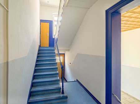 Treppenhaus Treppenhaus - Haus in 76135 Karlsruhe mit 581m² als Kapitalanlage kaufen
