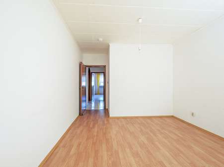 Zimmer 1 Ansicht 2 Zimmer 1 Ansicht 2 - Etagenwohnung in 76139 Karlsruhe mit 75m² kaufen