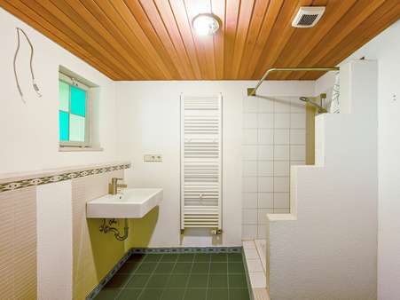 Duschbad Vorderhaus Duschbad Vorderhaus - Doppelhaushälfte in 76287 Rheinstetten / Forchheim mit 204m² kaufen