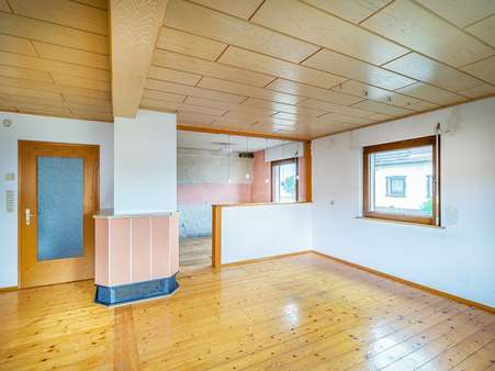 Wohnzimmer Küche Vorderhaus Wohnzimmer Küche Vorderhaus - Doppelhaushälfte in 76287 Rheinstetten / Forchheim mit 204m² kaufen