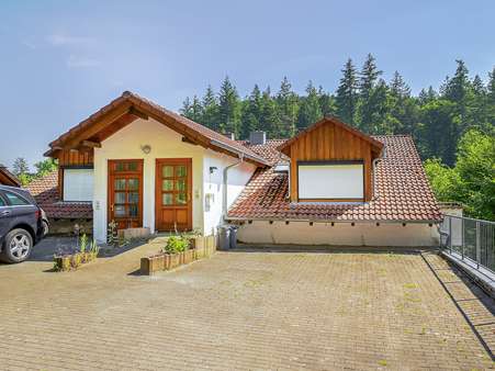 Außenansicht - Etagenwohnung in 76359 Marxzell mit 83m² kaufen