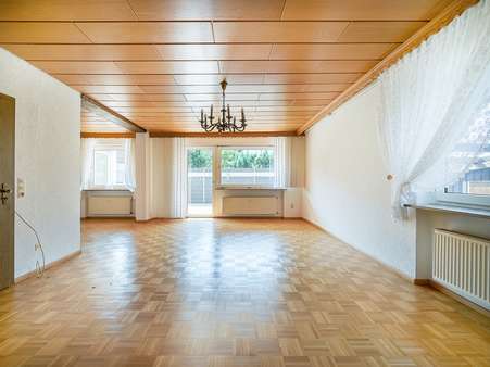 Wohnbereich Wohnbereich - Zweifamilienhaus in 76297 Stutensee mit 207m² kaufen