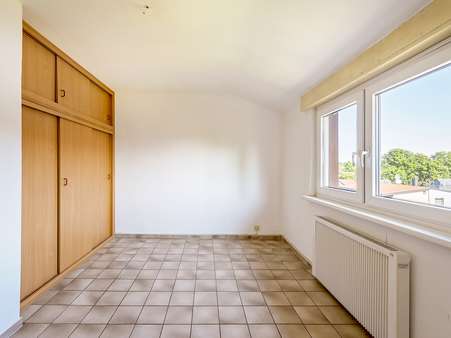 Küche Ansicht 2 Küche Ansicht 2 - Dachgeschosswohnung in 76275 Ettlingen mit 40m² kaufen