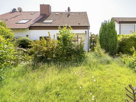 Fassade Garten Fassade Garten - Doppelhaushälfte in 76275 Ettlingen / Spessart mit 112m² kaufen