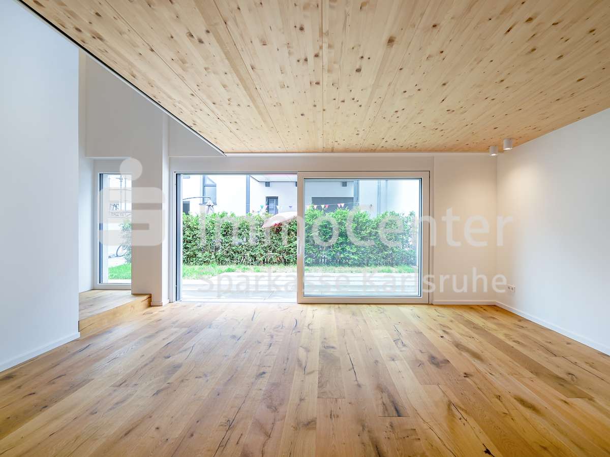 Wohnzimmer - Maisonette-Wohnung in 76189 Karlsruhe mit 103m² kaufen