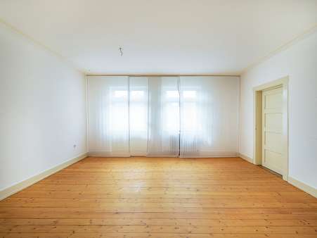 Wohnzimmer OG Wohnzimmer OG - Einfamilienhaus in 76316 Malsch mit 242m² kaufen