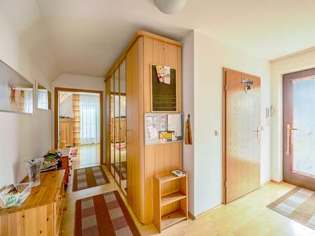 Diele - Etagenwohnung in 76356 Weingarten mit 73m² kaufen