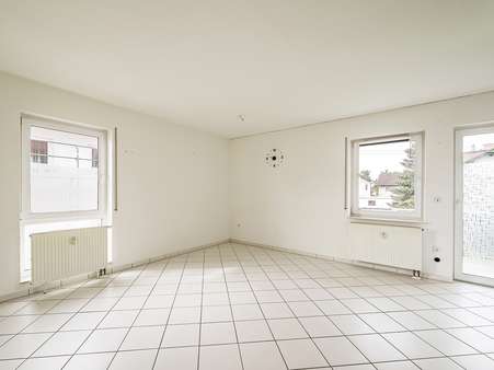 Wohnbereich Ansicht 2 Wohnbereich Ansicht 2 - Maisonette-Wohnung in 76661 Philippsburg / Rheinsheim mit 57m² kaufen