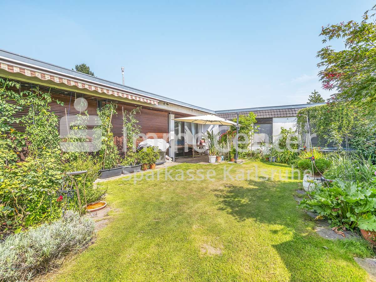Gartenansicht Gartenansicht - Bungalow in 76139 Karlsruhe mit 151m² kaufen