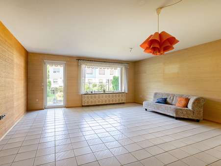 Wohnzimmer Wohnzimmer - Reihenmittelhaus in 76297 Stutensee-Spöck mit 138m² kaufen