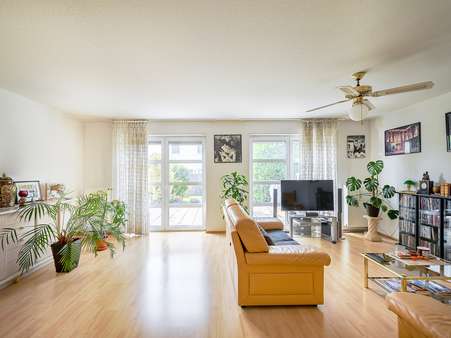 Wohnzimmer Wohnzimmer - Reihenhaus in 76297 Stutensee / Spöck mit 188m² kaufen