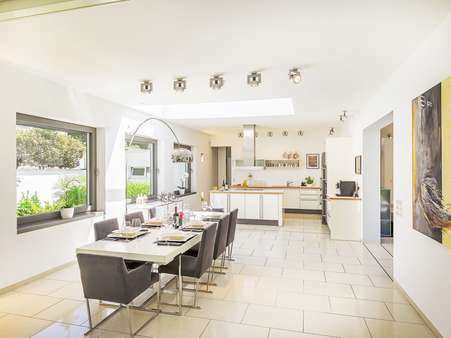 Ess- und Kochbereich Ess- und Kochbereich - Villa in 76139 Karlsruhe mit 322m² kaufen