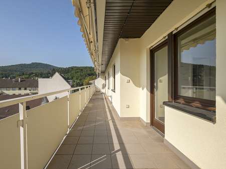 Balkon 1 Balkon 1 - Etagenwohnung in 76532 Baden-Baden mit 140m² kaufen