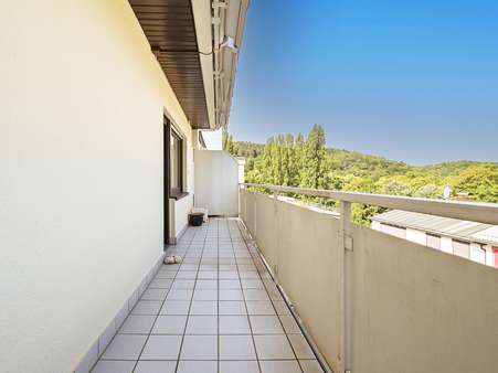 Balkon 3 Balkon 3 - Etagenwohnung in 76532 Baden-Baden mit 140m² kaufen