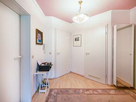 Diele - Etagenwohnung in 76337 Waldbronn / Busenbach mit 71m² kaufen