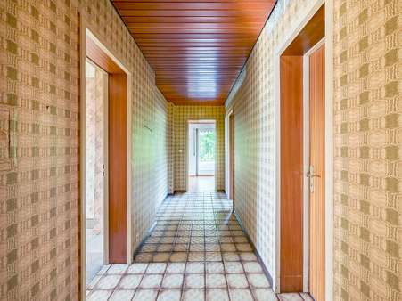 Diele EG - Zweifamilienhaus in 76337 Waldbronn / Reichenbach mit 196m² kaufen