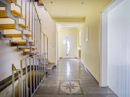 Diele Diele - Einfamilienhaus in 76287 Rheinstetten / Mörsch mit 124m² kaufen