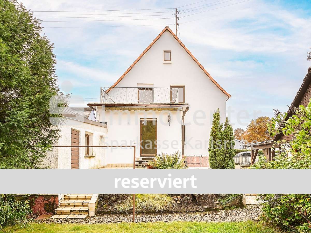 Außenansicht Außenansicht - Einfamilienhaus in 76187 Karlsruhe / Knielingen mit 133m² kaufen