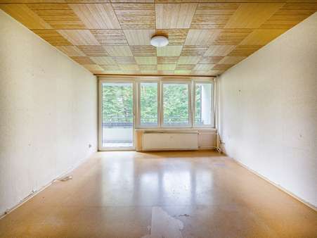 Wohnzimmer - Etagenwohnung in 76139 Karlsruhe / Waldstadt mit 66m² kaufen