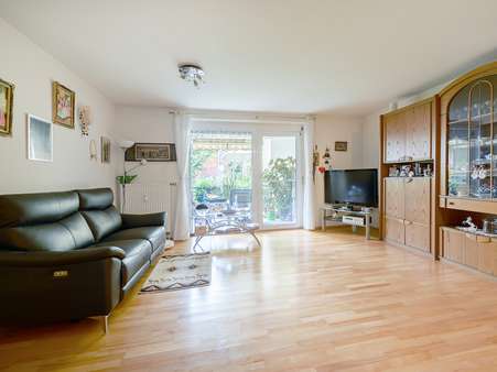 Wohnbereich - Etagenwohnung in 76137 Karlsruhe / Südstadt mit 79m² kaufen