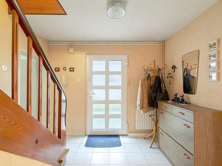 Eingangsbereich - Einfamilienhaus in 76149 Karlsruhe / Neureut mit 132m² kaufen