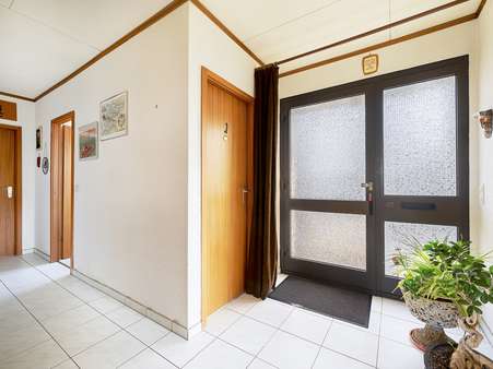 Eingangsbereich Eingangsbereich - Einfamilienhaus in 68794 Oberhausen-Rheinhausen mit 140m² kaufen