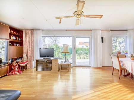 Wohnzimmer Ansicht 1 Wohnzimmer Ansicht 1 - Einfamilienhaus in 68794 Oberhausen-Rheinhausen mit 140m² kaufen