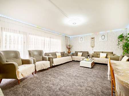 Wohnzimmer Ansicht 1 - Erdgeschosswohnung in 76229 Karlsruhe / Grötzingen mit 88m² kaufen