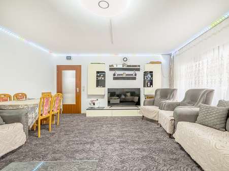 Wohnzimmer Ansicht 2 - Erdgeschosswohnung in 76229 Karlsruhe / Grötzingen mit 88m² kaufen