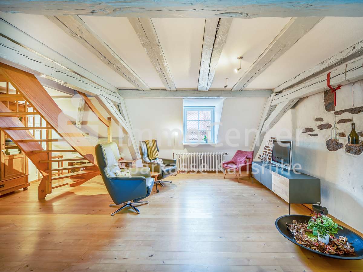 Willkommen zu Hause - Dachgeschosswohnung in 76227 Karlsruhe / Durlach mit 92m² kaufen