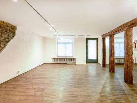 Gewerbeeinheit Ansicht 2 - Verkaufsfläche in 76227 Karlsruhe / Durlach mit 64m² kaufen