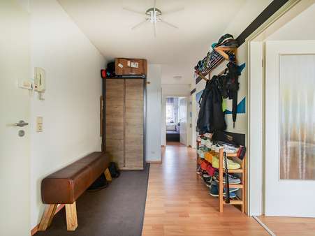 Diele - Etagenwohnung in 76131 Karlsruhe / Oststadt mit 72m² kaufen