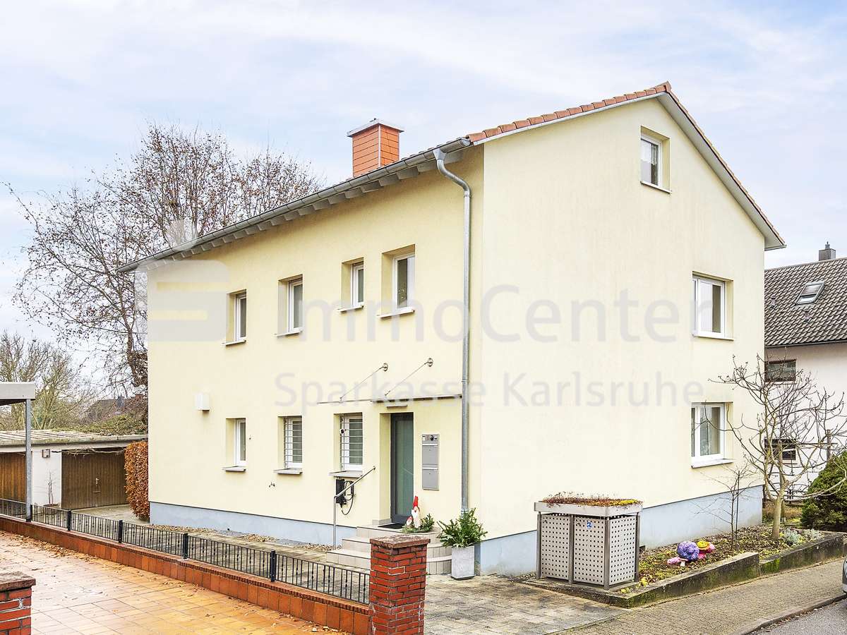 Portale Portale - Zweifamilienhaus in 76327 Pfinztal / Berghausen mit 226m² kaufen