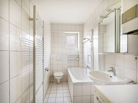 Bad - Etagenwohnung in 76131 Karlsruhe / Oststadt mit 65m² kaufen