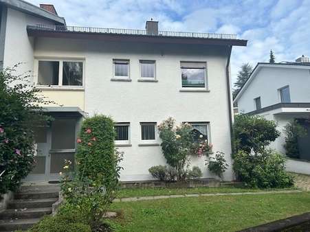 Ansicht Zugang - Mehrfamilienhaus in 76534 Baden-Baden mit 164m² kaufen